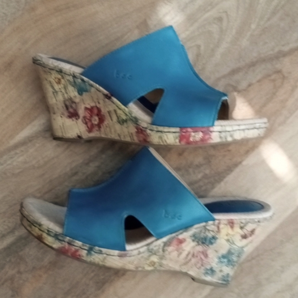 Boc Women's Floral Wedge Sandals